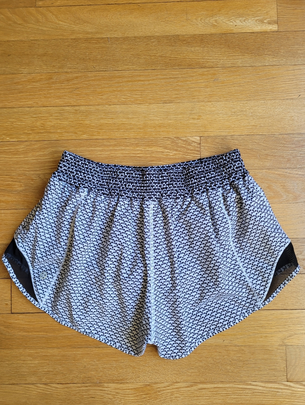 Lululemon Hotty Hot Shorts Monochromatic White Black